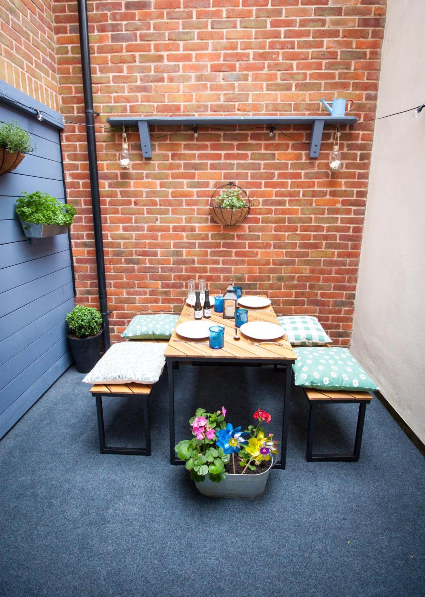 Poppyline Mews